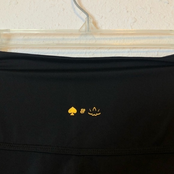 Kate Spade x Beyond Yoga Leopard Full Length Leggings Small - Picture 8 of 9